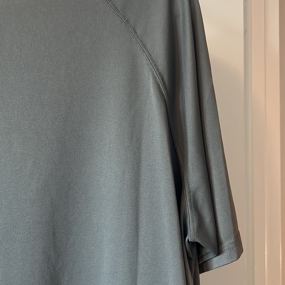 Workout top gray t shirt  size XL active wear lounge casual graphic - Picture 11 of 13